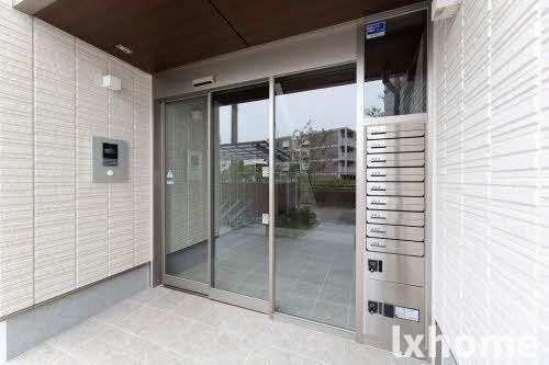 シャーメゾン　ロワジールのエントランス|毎日通るエントランスはこのようになっています