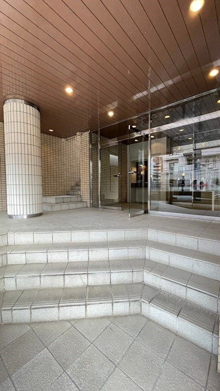 ホメストイーストヒルズのエントランス