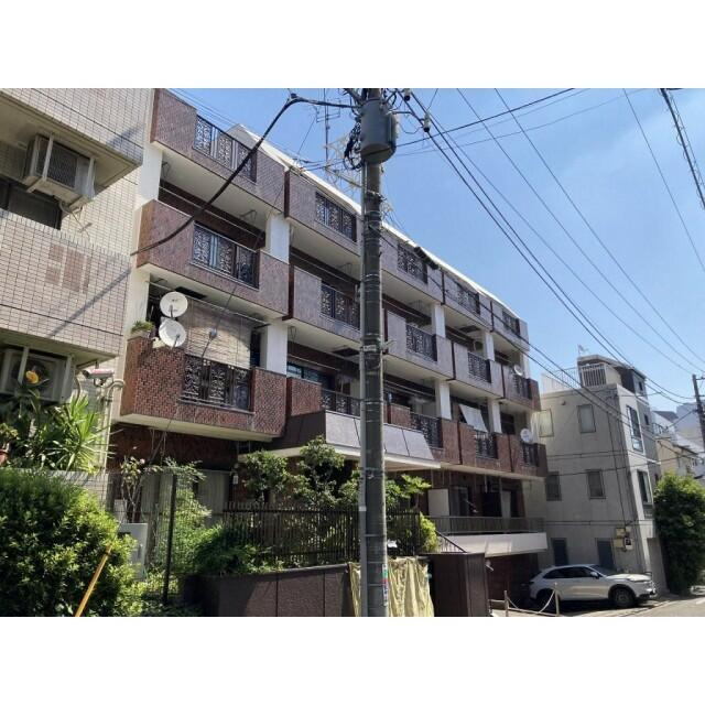 栄マンションの外観