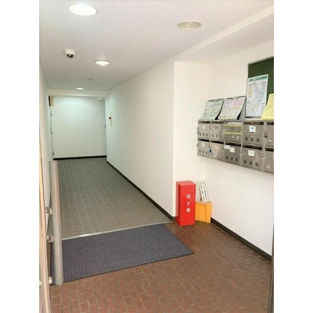 栄マンションのロビー
