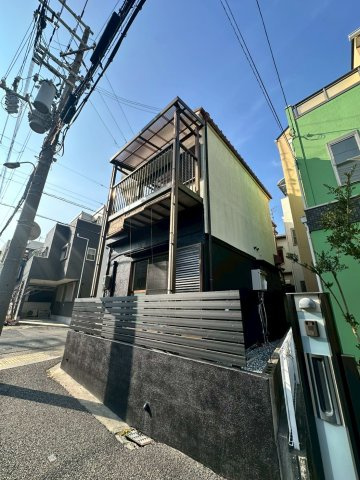 東灘区住吉宮町テラスハウスの外観