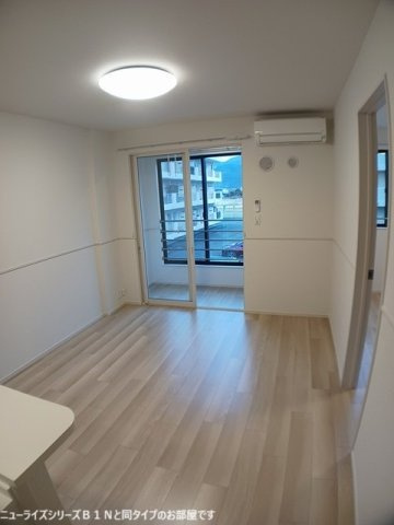 メゾン　ド　グランデの居間・リビング|ゆったり過ごせる居間です