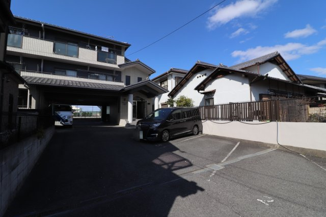 ドミールウエストの周辺