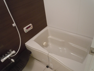 【浴室】 | 曽根ガーデンテラス | ※同タイプの写真となり、実際のお部屋とは異なる場合があります