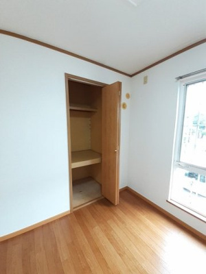 【収納】 | クレストールオヨベ | たっぷりとした収納スペースです