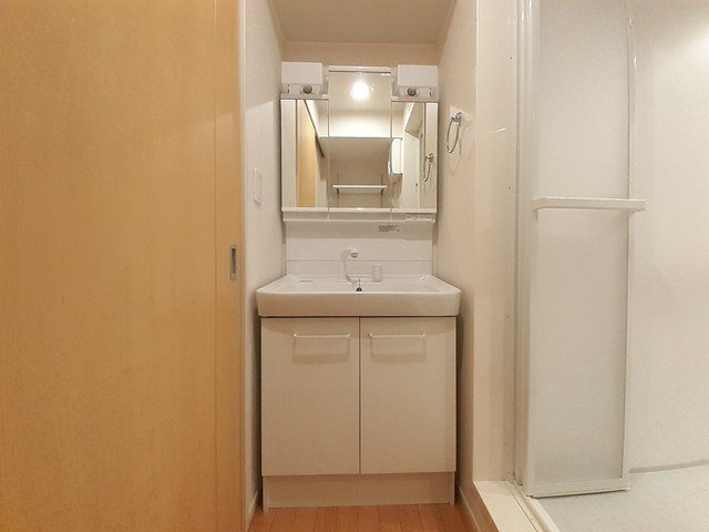 ラパン町村　Ⅱの洗面所|使いやすい洗面所です