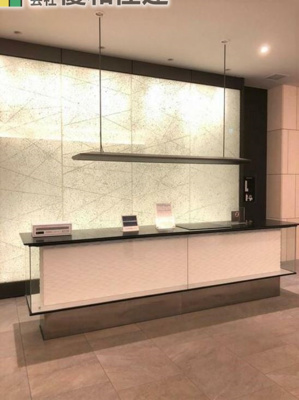 【エントランス】 | プラウドタワー明石 | ☆高速エレベーター3基！全館空調管理！
☆ペット飼育可（管理規約による）
☆２４時間ゴミ出し可能！
☆オール電化マンション！
☆内廊下設計！
☆ビューラウンジ、ゲストルーム、リラクゼーションルーム！