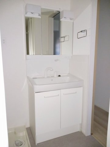 カルム古市橋の洗面所|脱衣スペースもあります