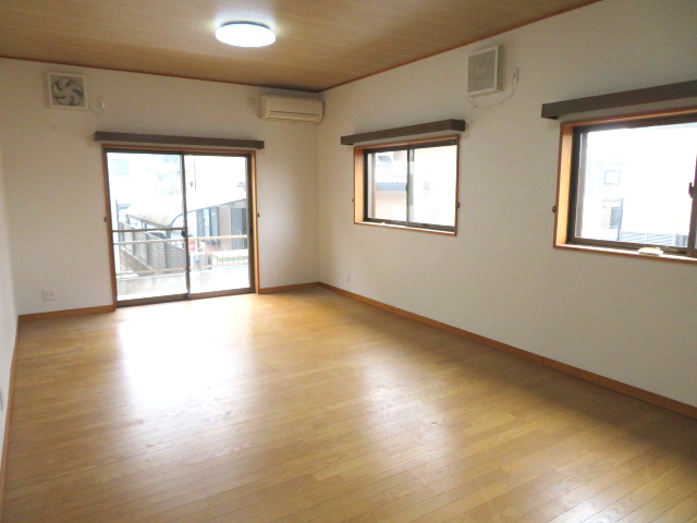 高崎市吉井町神保　中古1180の洋室