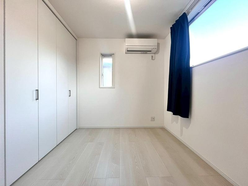 針木東町　中古戸建　(築浅物件)の洋室