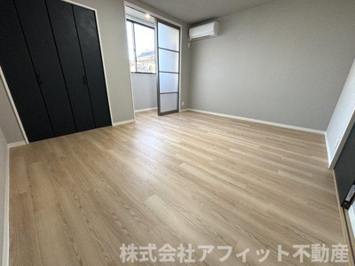 【居間・リビング】 | アルバ北棟 | 洋室9帖