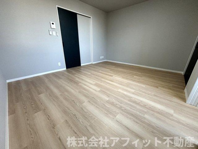 【寝室】 | アルバ北棟 | 洋室9帖