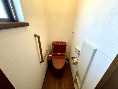 【トイレ】 | 【中古戸建】山形市荒楯町2丁目 | ２階のトイレです♪