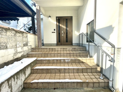 【玄関】 | 【中古戸建】山形市荒楯町2丁目