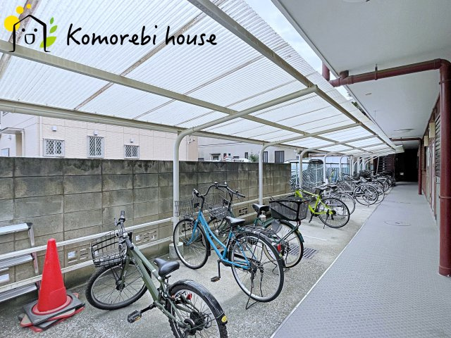 ドミノ吉敷町の駐輪場|26.2.16　撮影済み