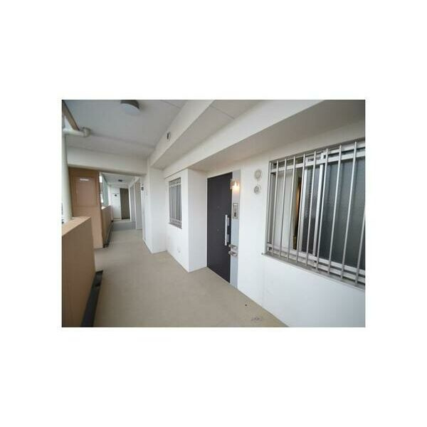 フロンティア・グリーンフォートの玄関