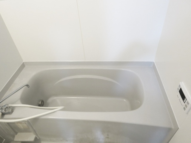 ハイムシンフォニアＡの浴室|追い焚き機能付きバス！広々としてます