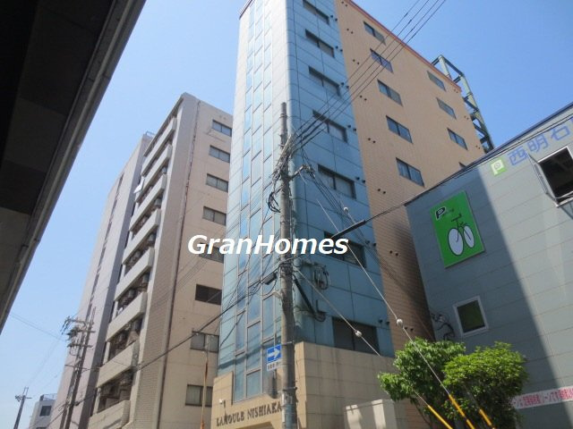 ラムール西明石の外観