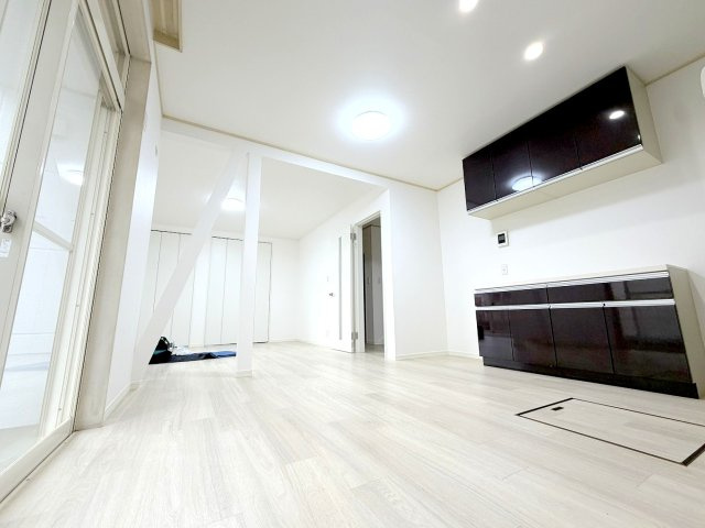昭島市緑町３丁目　リフォーム住宅の居間・リビング