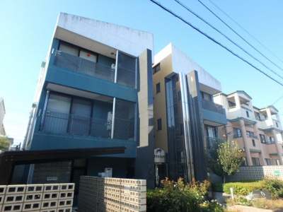 【外観】 | ＢＲＩＳＴＯＬ | おしゃれな外観です