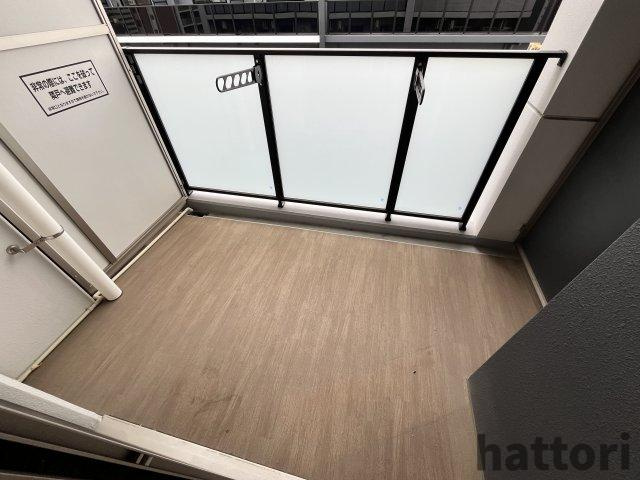 エステムコート難波Ⅶビヨンドのバルコニー