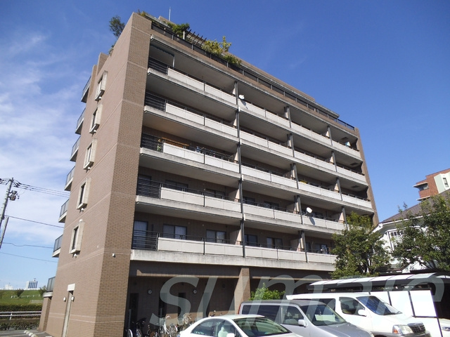 プレステージュ・ミネギシの外観|リバーサイドのマンションです♪