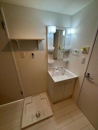 早稲田鶴巻町ＩＭＡハウスの洗面所