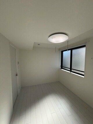 早稲田鶴巻町ＩＭＡハウスの居間・リビング