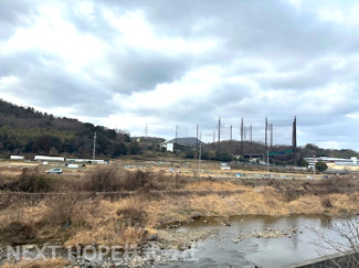 【展望】 | 川西市多田院２丁目中古戸建　広いお庭 | 物件からの眺望です♪川のせせらぎを感じながら生活できます！！