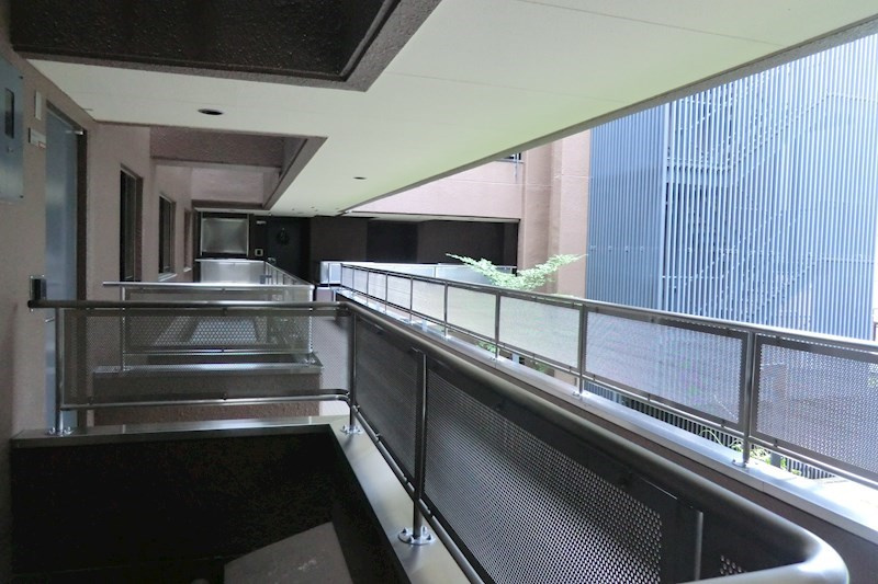 パークサイド六本木のバルコニー