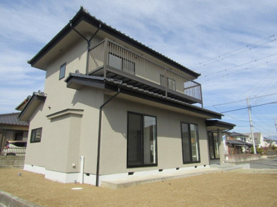 【外観】 | 【再生住宅】南アルプス市飯野 | 建物外観を気になさる方へ、見た目の良い物件です