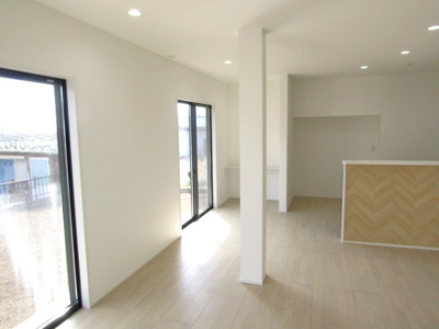 【居間・リビング】 | 【再生住宅】南アルプス市飯野 | こちらの居間で趣味の時間をお楽しみください