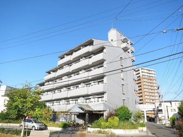 ハイラーク花畑駅前の外観|外観は落ち着いています