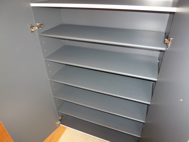 ＣＯＮＦＩＤＥＮＣＥ　Ｍの玄関|シューズボックス