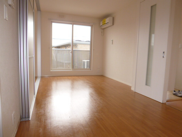 ＣＯＮＦＩＤＥＮＣＥ　Ｍの居間・リビング