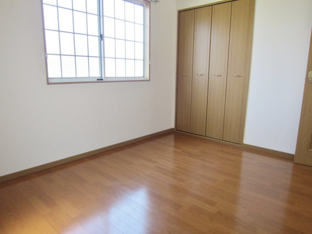 グランドールセレノ　B棟の寝室