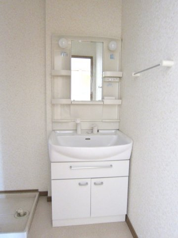 グランドールセレノ　B棟の洗面所