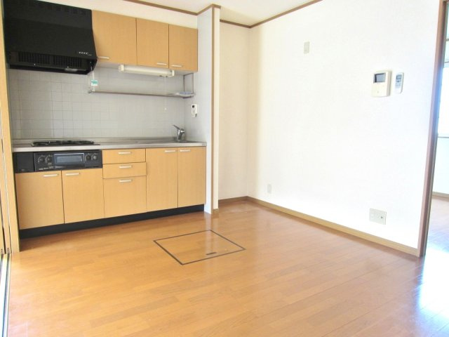 グランドールセレノ　B棟の居間・リビング