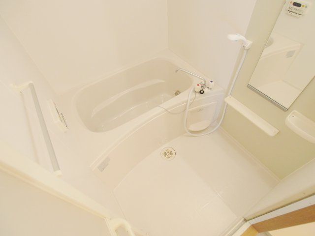 グランドールセレノ　B棟の浴室