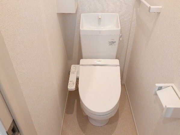 チェリー　ブロッサムのトイレ|ゆったりとした空間のトイレです