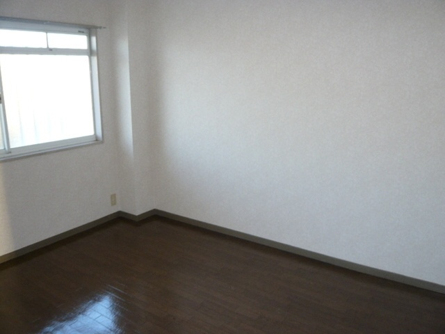 シティハイツ絹の台の寝室