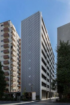 【外観】 | アジールコート新高円寺 | 鉄筋コンクリート造のがっちりとした建物。