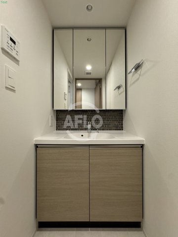 ザ・パークハビオ同心プレイスの独立洗面台|ザ・パークハビオ同心プレイス　洗面所