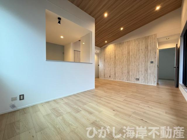 茅ヶ崎市小和田1丁目　新築戸建のダイニング|18.1帖　床暖房付LDK