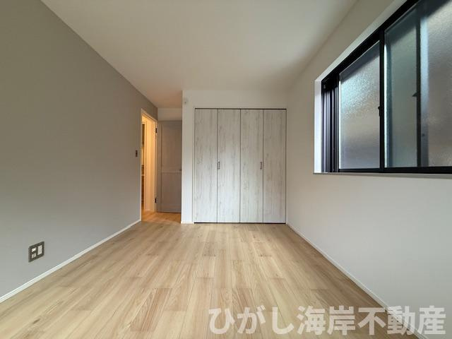 茅ヶ崎市小和田1丁目　新築戸建の内装|6.5帖　洋室