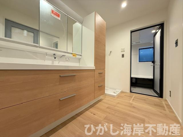 茅ヶ崎市小和田1丁目　新築戸建の脱衣所|脱衣スペース