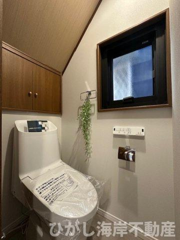 茅ヶ崎市中島　中古戸建のトイレ|新規リフォーム完了！　洗浄機能付きお手洗い