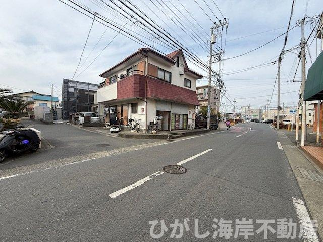 茅ケ崎市矢畑　新築戸建の前面道路含む現地写真|2月14日撮影　建築中　現地外観