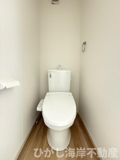 茅ヶ崎市松尾　新築戸建　のトイレ|洗浄機能付きお手洗い