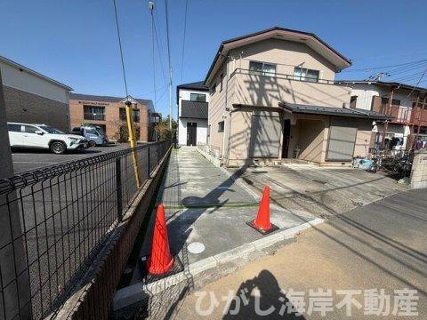 茅ヶ崎市浜之郷　新築戸建の駐車場|2月14日撮影　外構工事中　駐車スペース